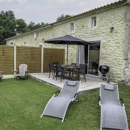 Holiday home La Cheneraie By Interhome